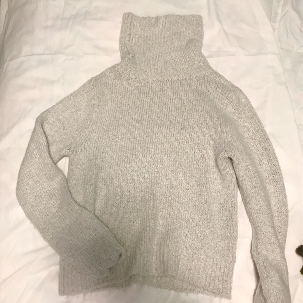 brandy melville turtleneck sweater